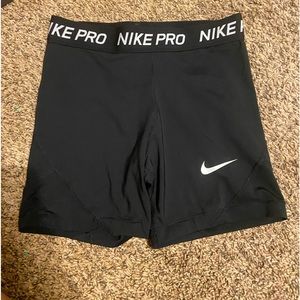 Girls L Nike Pros